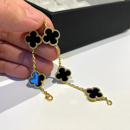 [Luna Brilliance] CLOVER 5 MOTIF ONYXS BRACELET COLLECTION