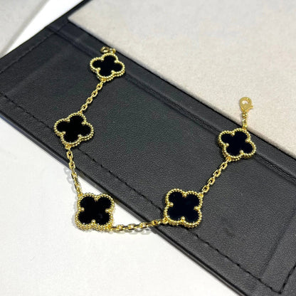 [Luna Brilliance] CLOVER 5 MOTIF ONYXS BRACELET COLLECTION