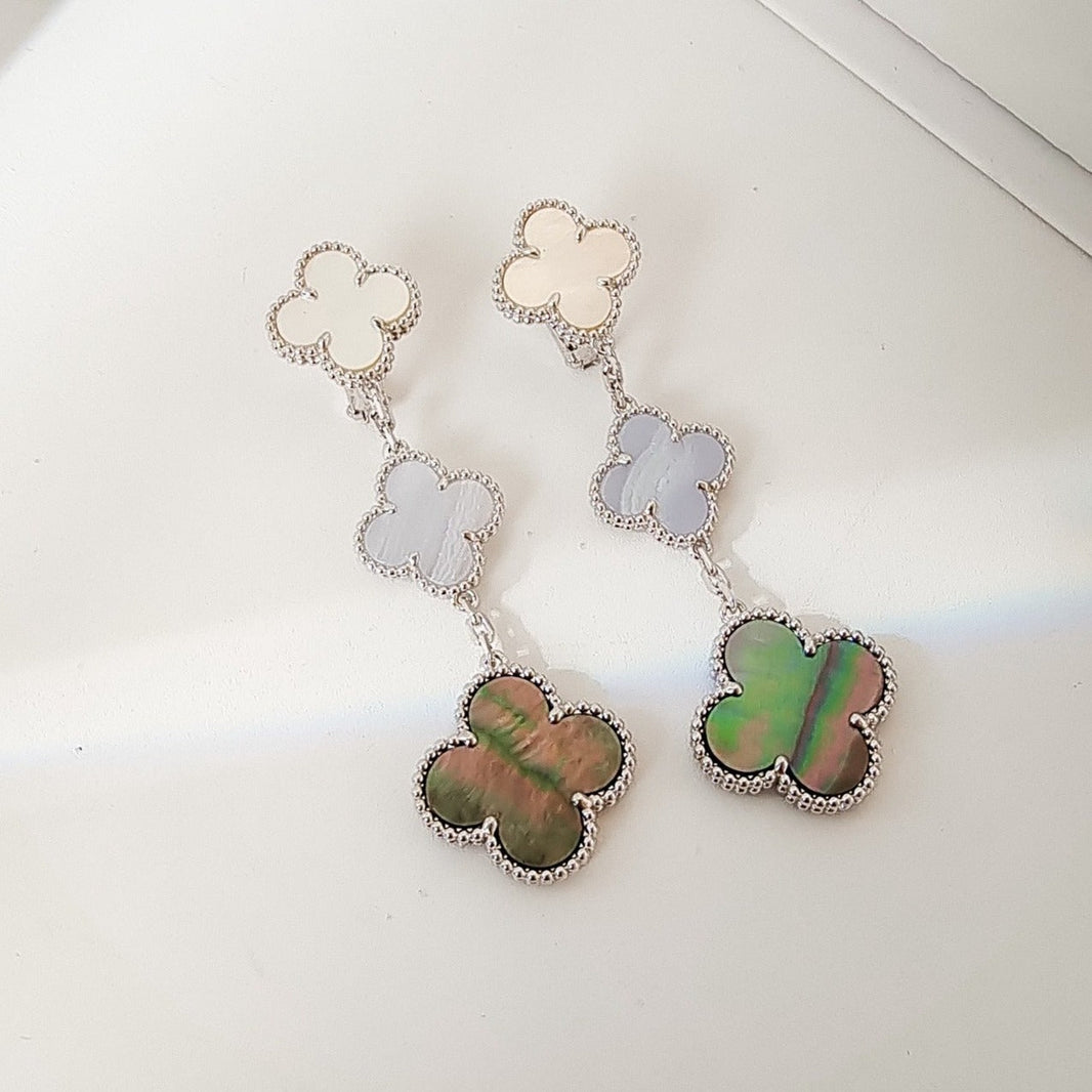 [Luna Brilliance]CLOVER 3 MOTIFS CHALCEDONY DARK MOP SILVER EARRINGS