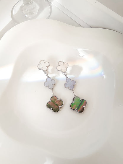 [Luna Brilliance]CLOVER 3 MOTIFS CHALCEDONY DARK MOP SILVER EARRINGS