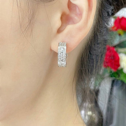 [Luna Brilliance] LOVE 5.5MM DIAMOND PAVED EARRINGS