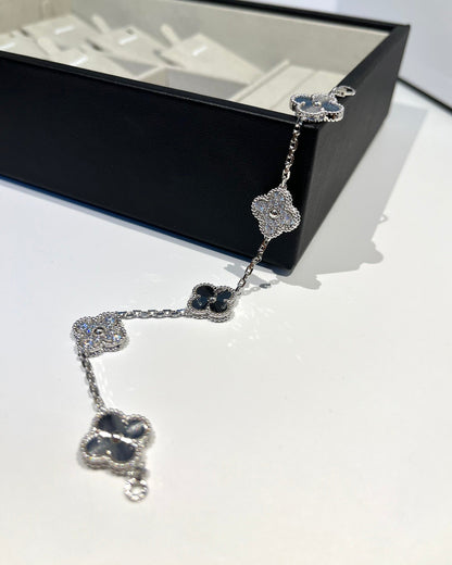 [Luna Brilliance] CLOVER 5 MOTIF LASER BRACELET COLLECTION