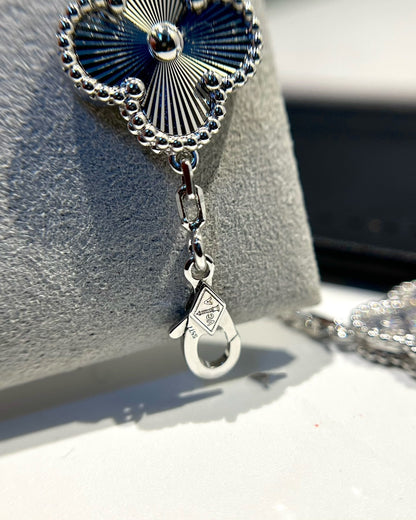 [Luna Brilliance] CLOVER 5 MOTIF LASER BRACELET COLLECTION