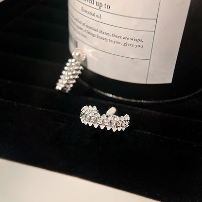 [Luna Brilliance] CLASH SMALL HOOP EARRINGS