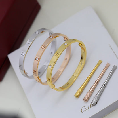 [Luna Brilliance] LOVE BRACELET 6.1MM 4 DIAMONDS
