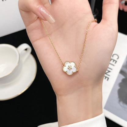 [Luna Brilliance]LUCKY WHITE MOP PLUM BLOSSOM  BRACELET