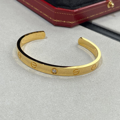 [Luna Brilliance] LOVE BRACELET 6.1MM 1 DIAMOND OPEN CUFF
