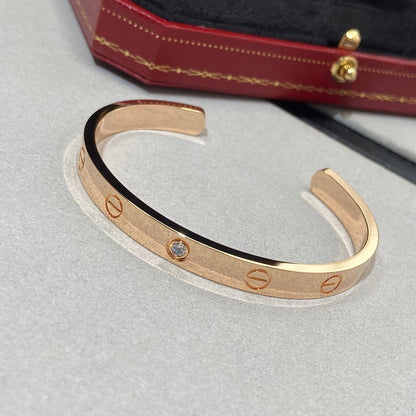 [Luna Brilliance] LOVE BRACELET 6.1MM 1 DIAMOND OPEN CUFF