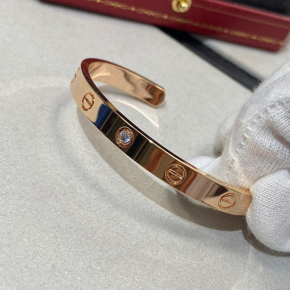 [Luna Brilliance] LOVE BRACELET 6.1MM 1 DIAMOND OPEN CUFF