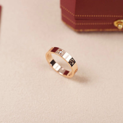 [Luna Brilliance] LOVE 4MM 1 DIAMOND RING