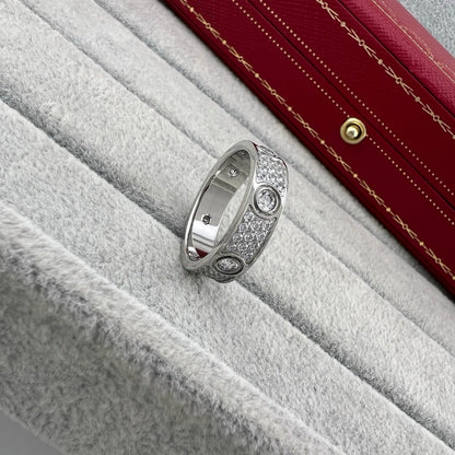 [Luna Brilliance] LOVE 5.5MM FULL-PAVE 6-DIAMOND RING