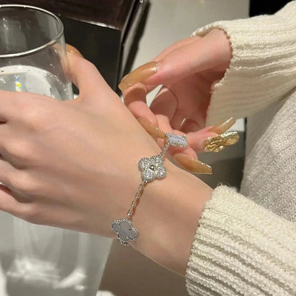 [Luna Brilliance] CLOVER 5 MOTIF PURPLE CHALCEDONY BRACELET COLLECTION