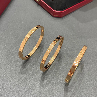 [Luna Brilliance] LOVE BRACELET 4.8MM