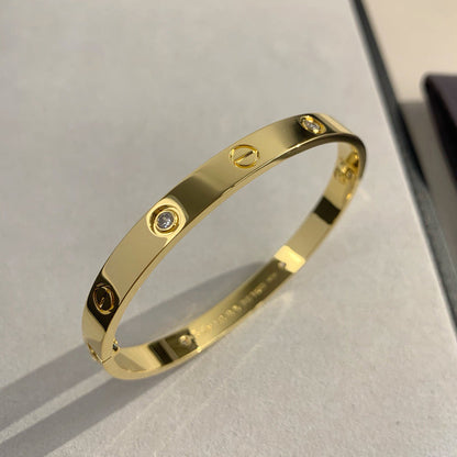[Luna Brilliance] LOVE BRACELET 6.1MM 4 DIAMONDS