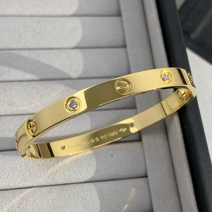 [Luna Brilliance] LOVE BRACELET 6.1MM 4 DIAMONDS