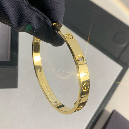 [Luna Brilliance] LOVE BRACELET 6.1MM 4 DIAMONDS