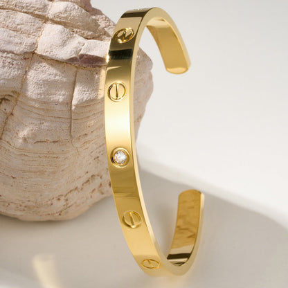 [Luna Brilliance] LOVE BRACELET 6.1MM 1 DIAMOND OPEN CUFF