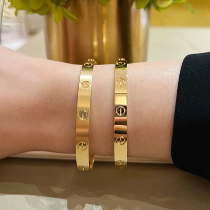 [Luna Brilliance] LOVE BRACELET 6.1MM BRUSHED