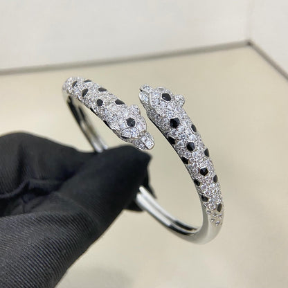 [Luna Brilliance] PANTHERE DOUBLE HEADED HALF DIAMOND OPEN BRACELET