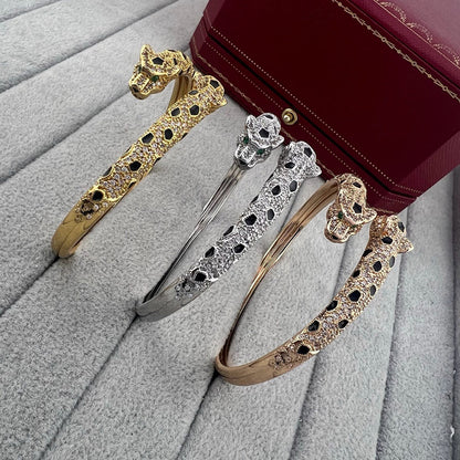 [Luna Brilliance] PANTHERE DOUBLE HEADED HALF DIAMOND OPEN BRACELET