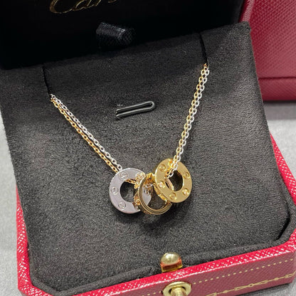 [Luna Brilliance] LOVE 6 DIAMOND PENDANT NECKLACE