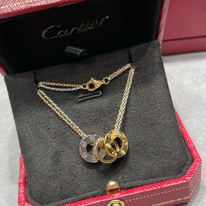 [Luna Brilliance] LOVE 6 DIAMOND PENDANT NECKLACE