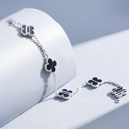 [Luna Brilliance] CLOVER 5 MOTIF PULSAR STONE BRACELET COLLECTION