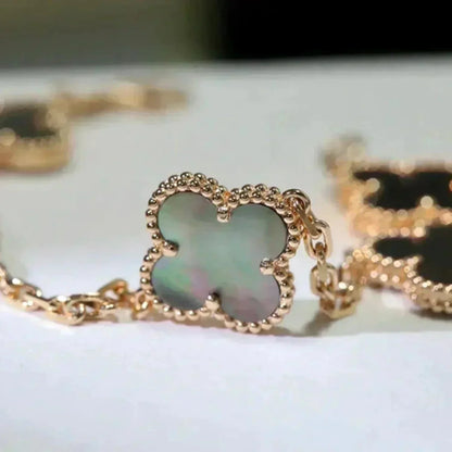[Luna Brilliance] CLOVER 5 MOTIF GRAY MOP BRACELET COLLECTION
