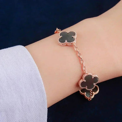 [Luna Brilliance] CLOVER 5 MOTIF GRAY MOP BRACELET COLLECTION