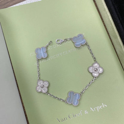 [Luna Brilliance] CLOVER 5 MOTIF PURPLE CHALCEDONY BRACELET COLLECTION