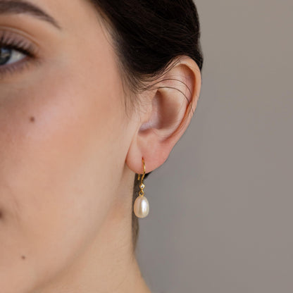 Dangling Pearl Diamond Earrings
