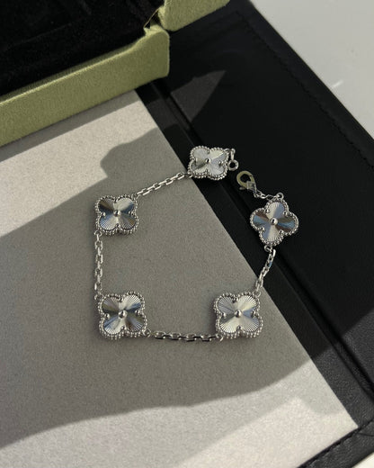 [Luna Brilliance] CLOVER 5 MOTIF LASER BRACELET COLLECTION
